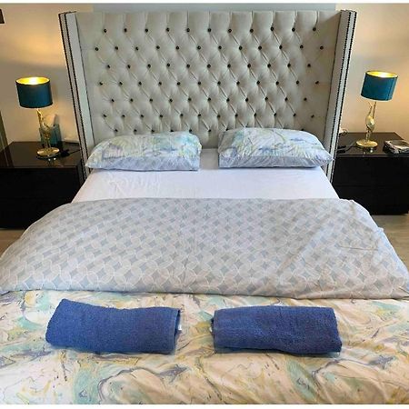 Central London Property-Ensuite, Double And Budget Room Exterior photo